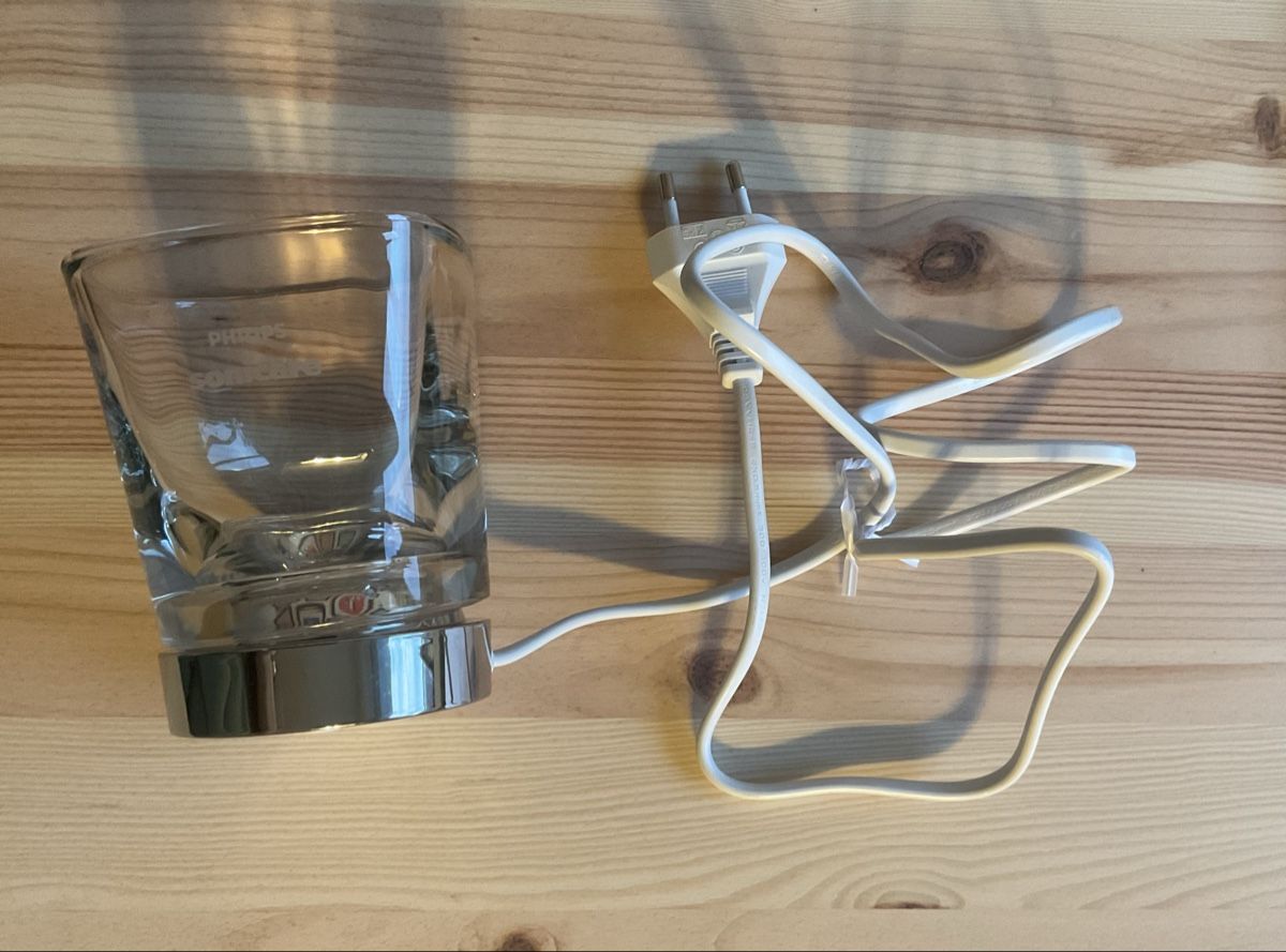 Philips Ladegeräte: Philipps Sonicare Diamondclean Ladeglas – Neu (gemäss Beschreibung) aus Winterthur von kaale
