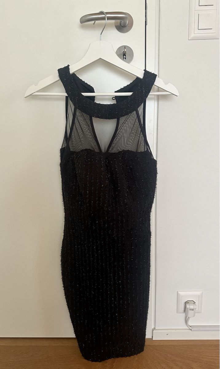 Robes: Schwarzes Kleid – Neuf (Voir description) à Dänikon ZH par Annikaberg