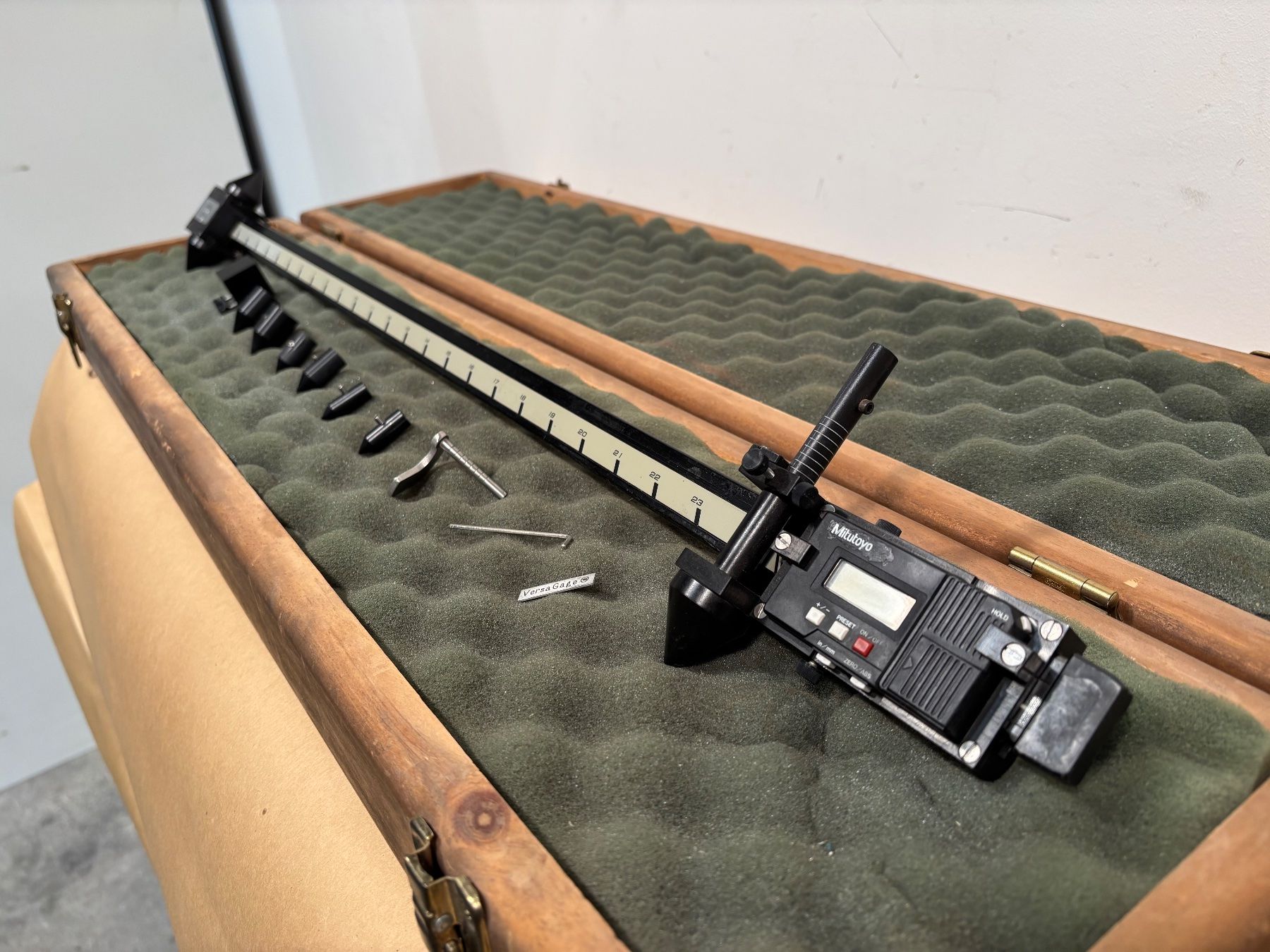 Mitutoyo Misurare: Spezial Mitutoyo Messschieber, Loch, Digital, GL: ca. 79cm – Usato da Winterthur venduto da ReUse_Baumarkt 1