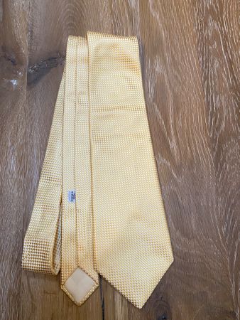 Beautiful silk iconic Charvet yellow men’s tie