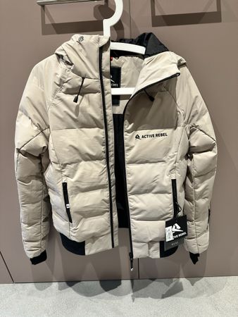 Active Rebel Snowboardjacke Gr. S neu mit Etikett