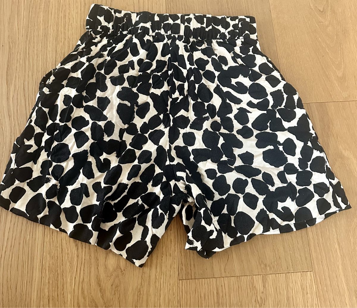 H&M Hosen: H&M Shorts – Neu (gemäss Beschreibung) aus Dänikon ZH von Annikaberg 1