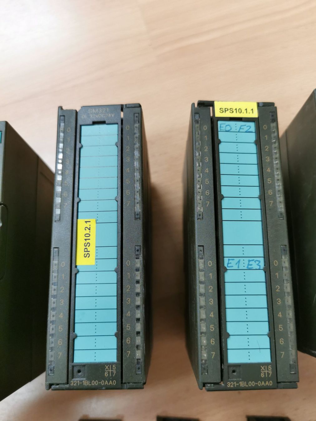 Siemens Componenti elettronici: Siemens Simatic S7-300 SPS Module, diverse Baugruppen – Usato da Niederlenz venduto da Chevy_V8 3
