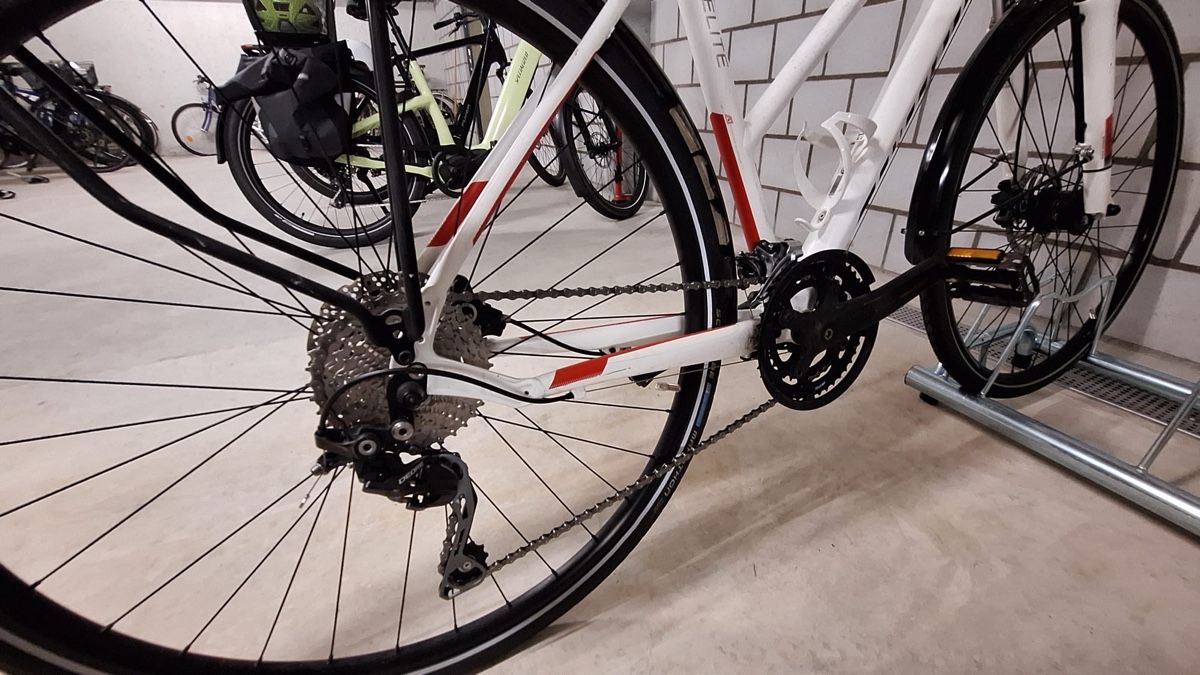 Specialized Biciclette: Gebrauchtes Damenvelo - SPECIALIZED Sirrus Elite – Usato da Bern venduto da ame_ltr6 7