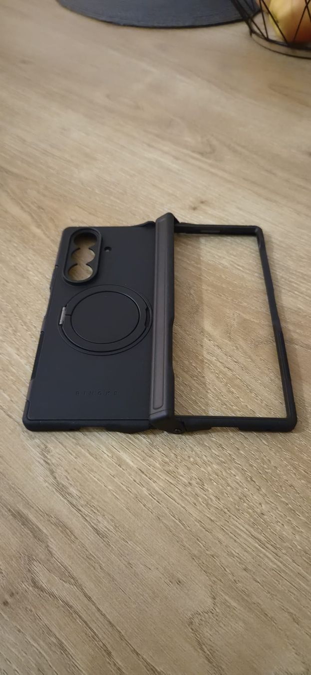 Samsung Telefoni cellulari / Smartphones: Samsung Galaxy Z Fold7 – Nuovo (secondo la descrizione) da Uster venduto da fil_ybs9 7