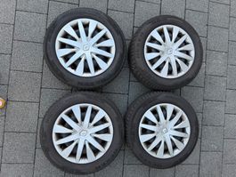 Kompletträder Renault 205/60R16 Winterreifen inkl. Radkappen