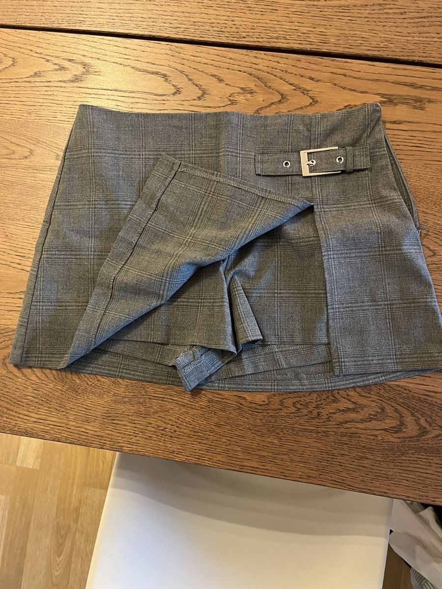 Pull&Bear Röcke: mini Skort / Hosenrock kariert – Neu (gemäss Beschreibung) aus Zürich von KimCollins 1