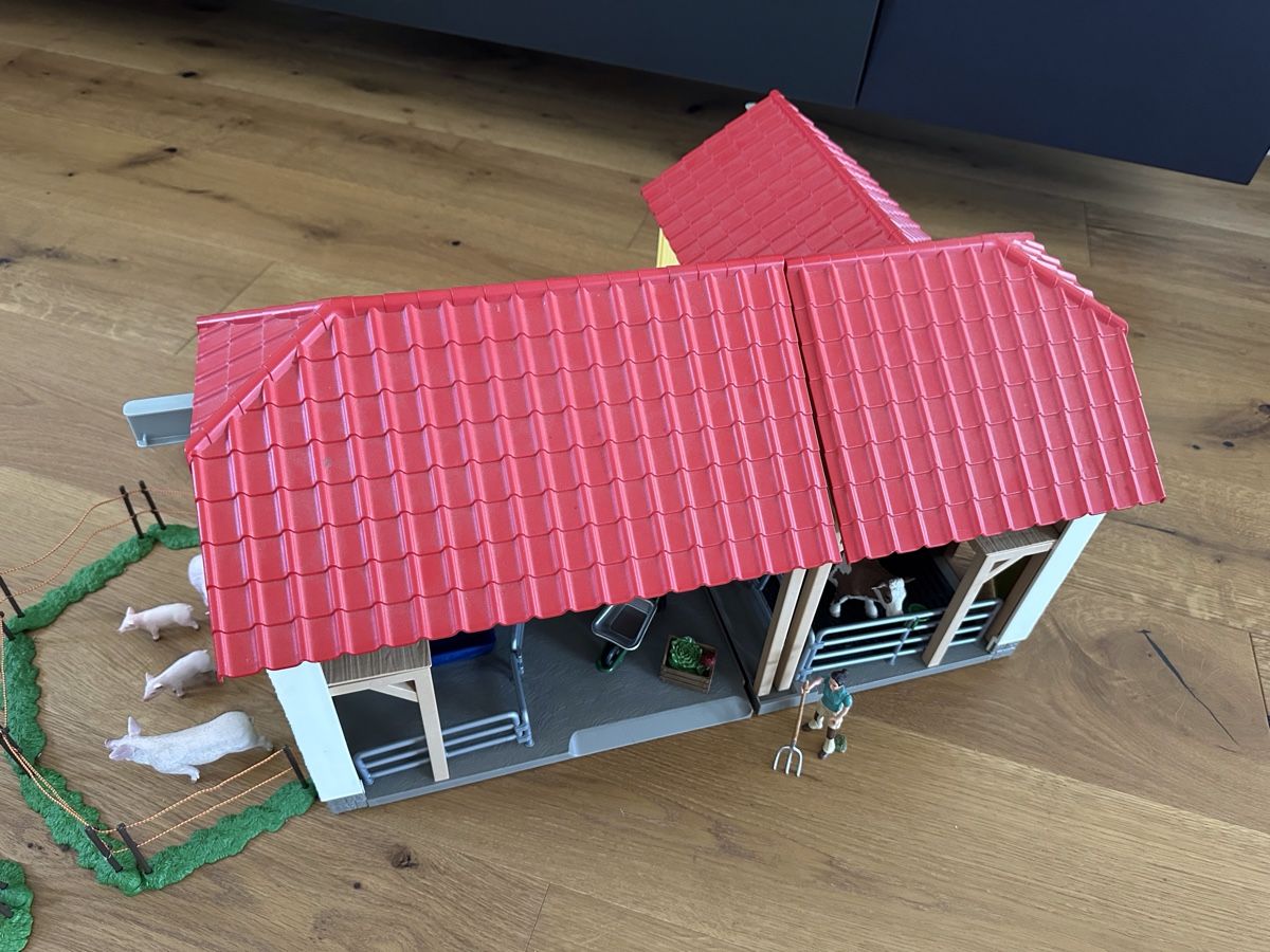 Schleich Spielzeuge: Schleich Bauernhof mit Zubehör – Gebraucht aus Baar von joro11 5
