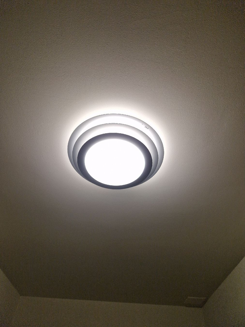 Lampadari & plafoniere: Moderne Deckenleuchte, wie neu, – Usato da Wittenbach venduto da garbis