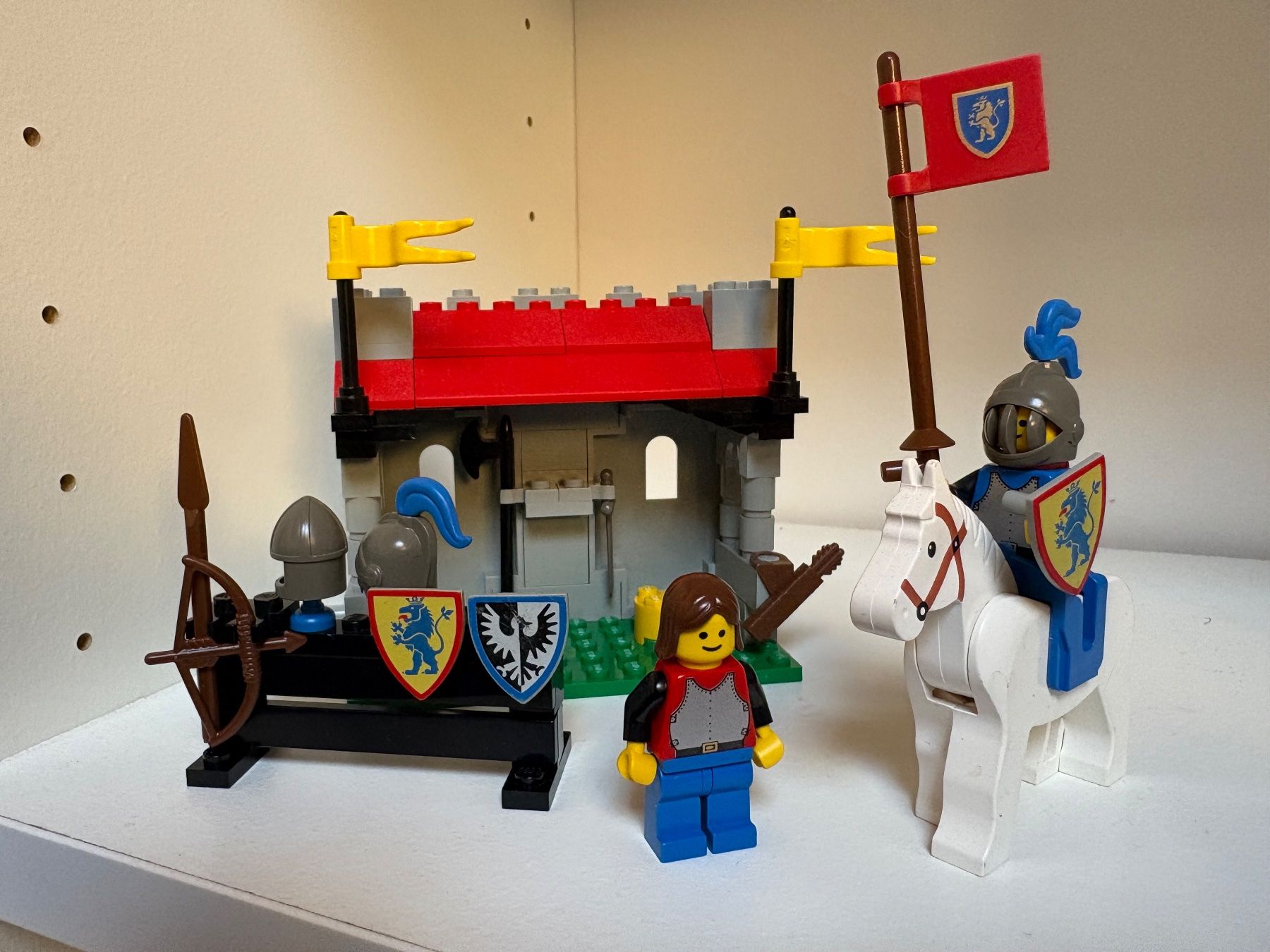 Lego Kit di costruzioni: Lego set 6041 Castle Armor Shop 1986 – Usato da Fully venduto da fre_58gk