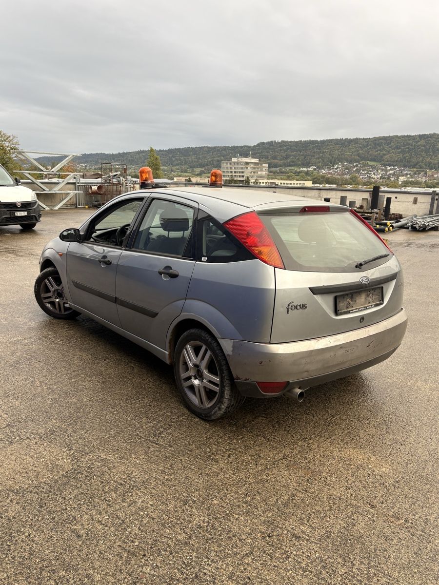 Ford Autos: Ford Focus – Gebraucht aus Otelfingen von Industriegeni 2