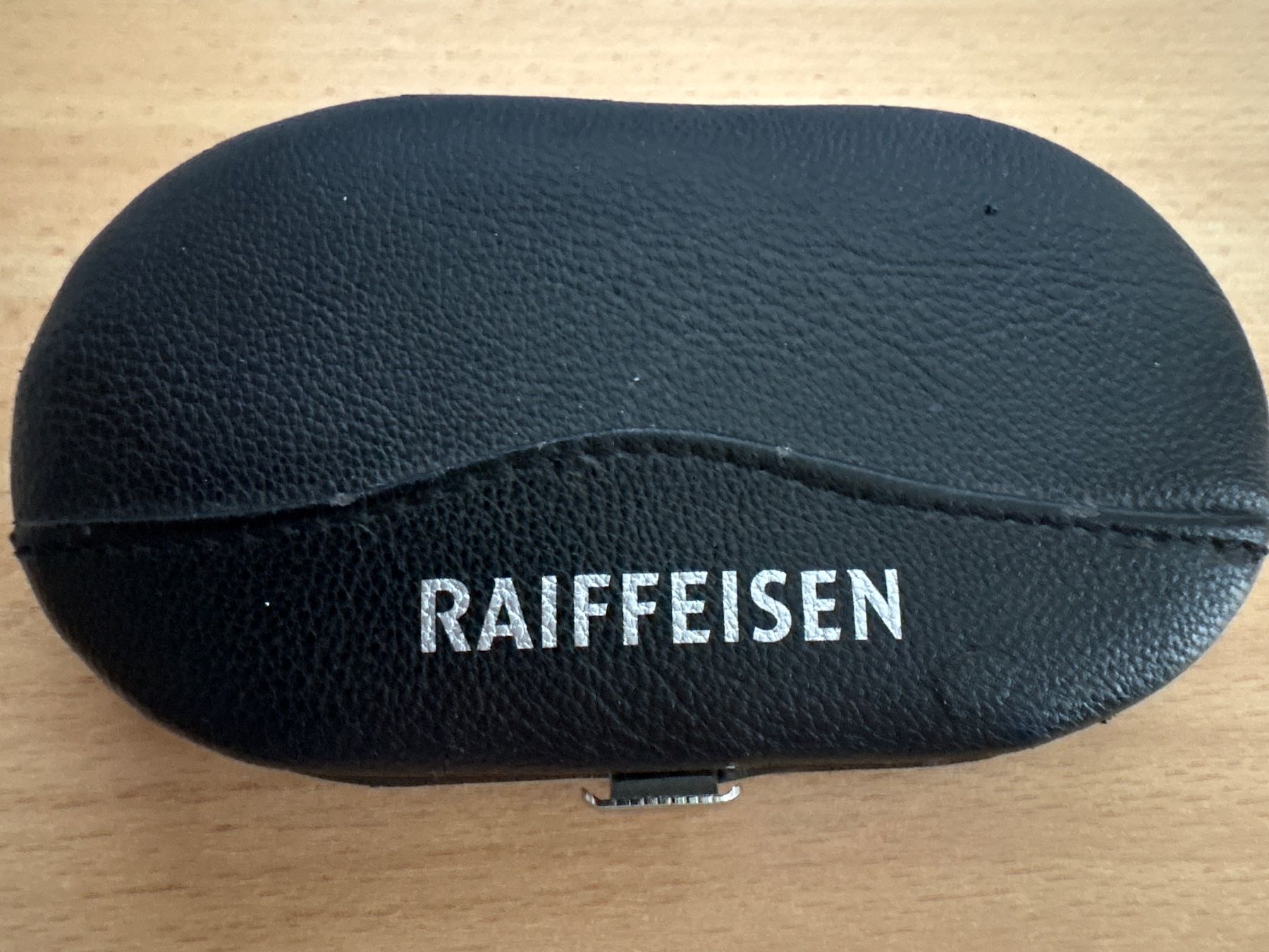 Maniküre: Nagelpflege Set Raiffeisen mit Etui – Gebraucht aus Ibach von lisch3 1
