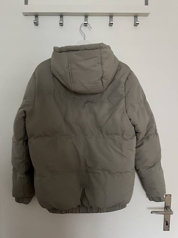 Giacche: Khakifarbene Winterjacke Grösse 38 – Usato da Zürich venduto da Imaime 1