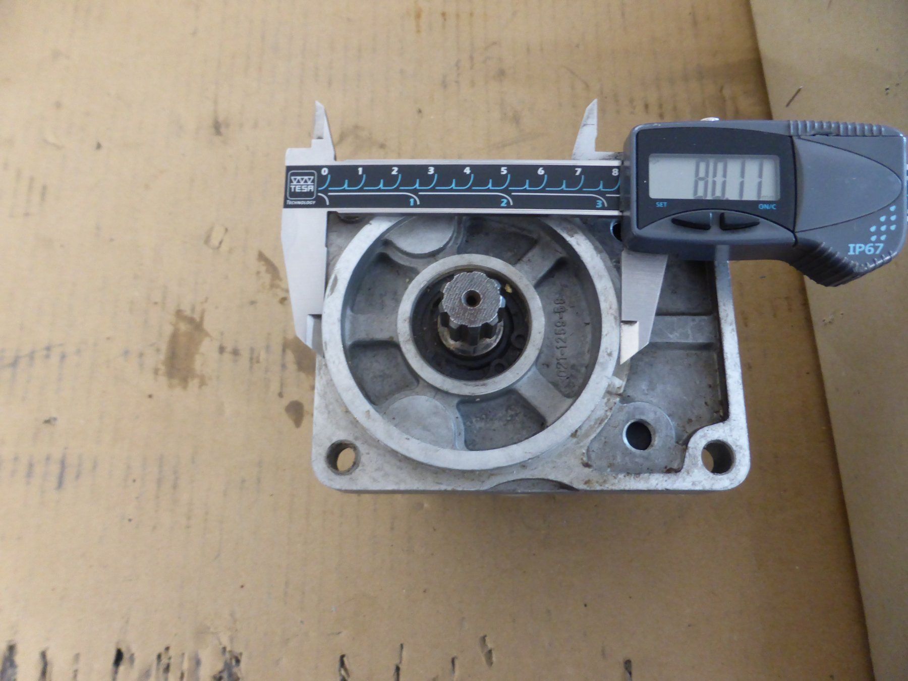 Pompe & Parti di ricambio: Hydraulik Pumpe / Hydraulikpumpe – Usato da Buttisholz venduto da Tortuga07 4