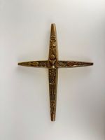 Croce brutalista modernista in bronzo