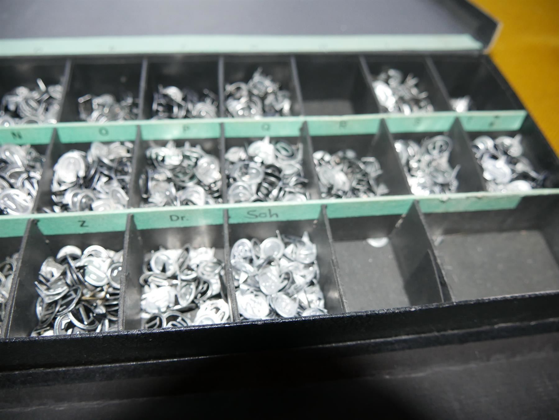 Tutti i francobolli: Hutmarken Aluminium – Antico da Gränichen venduto da Nimmersatt 3
