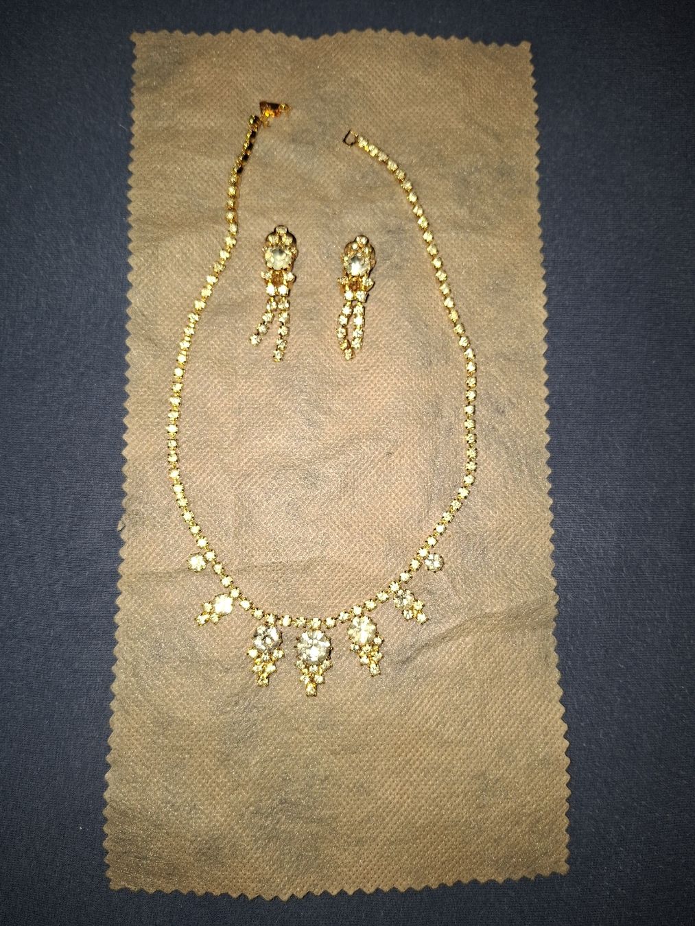 Orecchini pendenti & Orecchini a lobo: Modeschmuck gold mit Steinen Kette Ohrringe mit Klick  – Nuovo (secondo la descrizione) da Eschenbach LU venduto da mel_m5rc