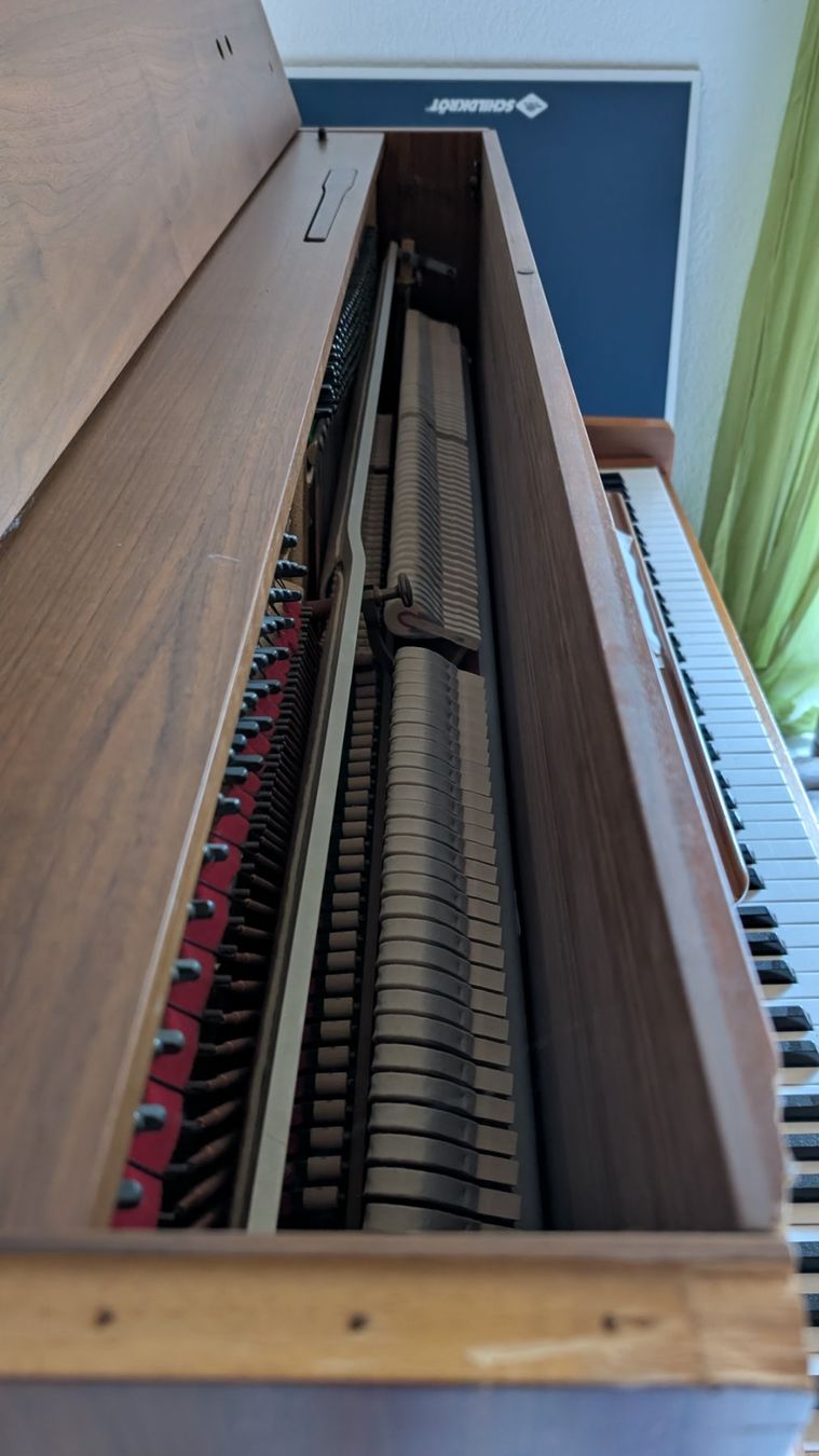 Strumenti musicali: Klavier von Hellas, funktioniert einwandfrei – Usato da Jonen venduto da Topcut 3