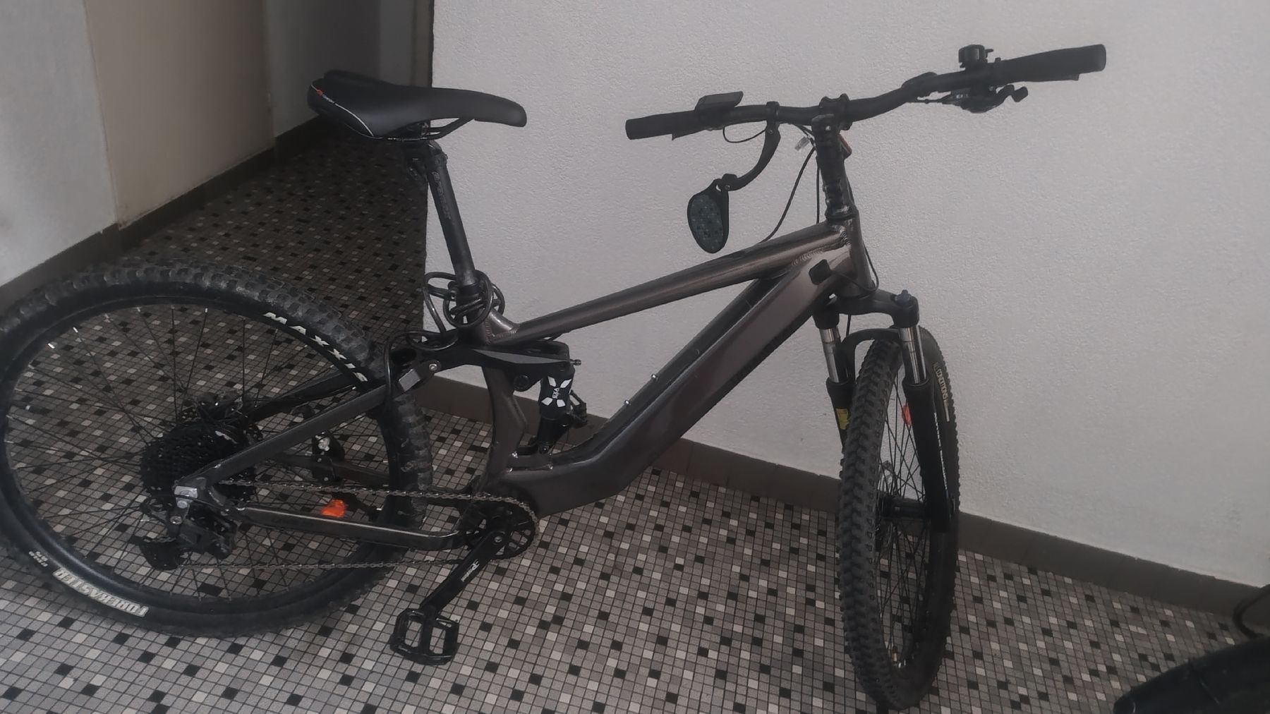Biciclette: vtt électrique 100km autonomie  – Usato da Fribourg venduto da Samy971 2