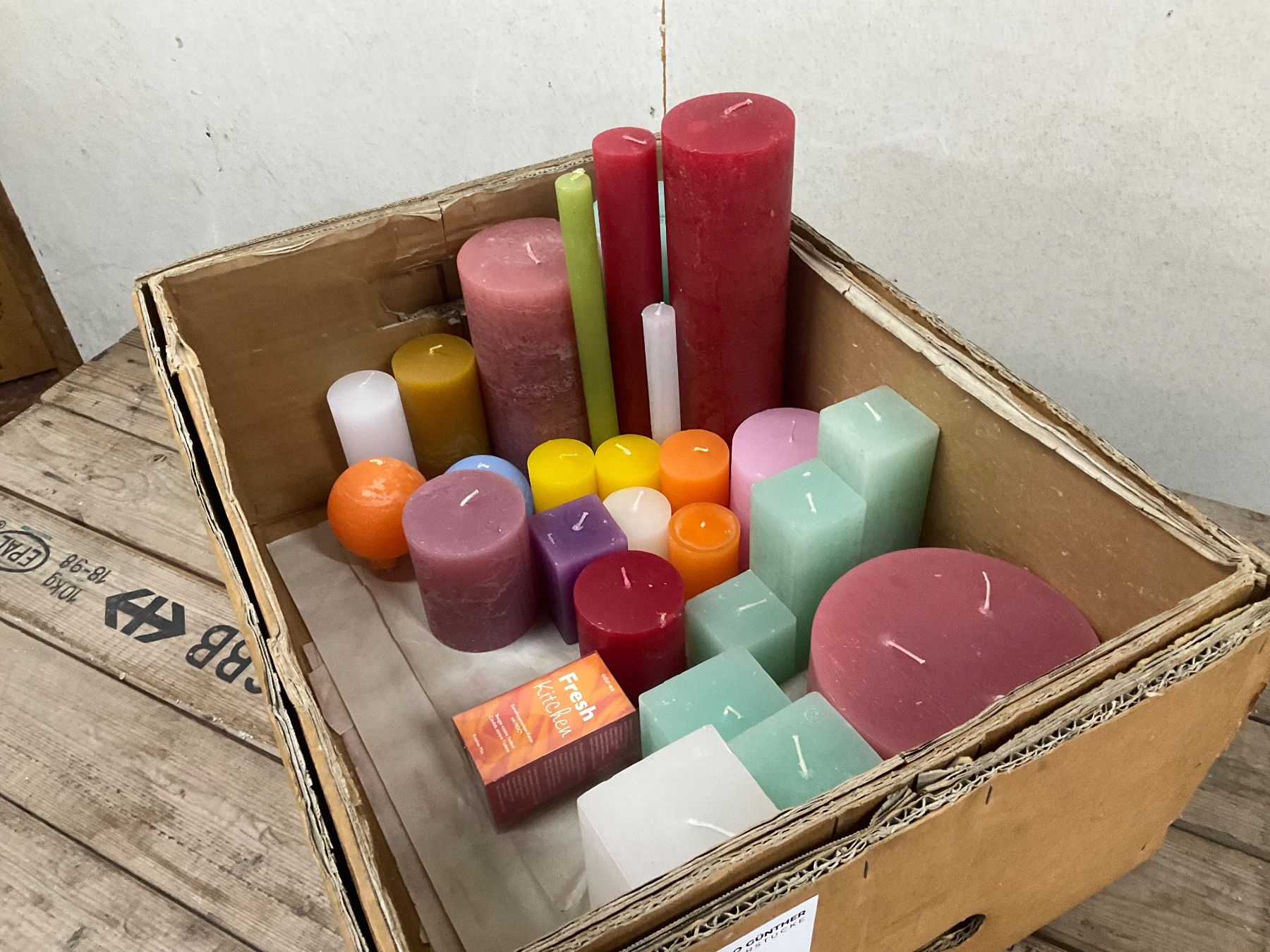 Candele: 328 Posten Raureifkerzen aus Liquidation – Usato da Derendingen venduto da Meisterstuecke 2