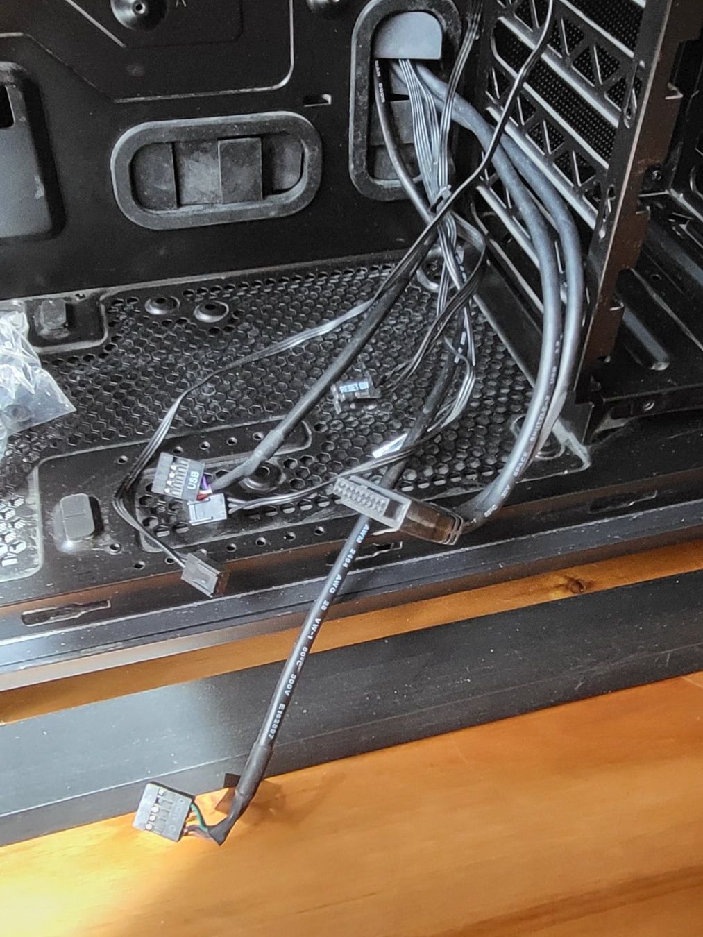 beQuiet! Custodie: Be Quiet! Silent Base 800, ATX PC Gehäuse – Usato da Bern venduto da nic_x6gy 9