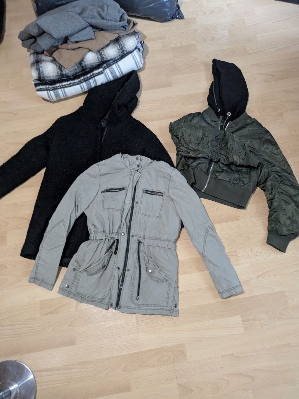 Kleiderpakete: Lot de vêtements  – Gebraucht aus Tramelan von cat_67zv 2
