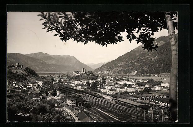 Cartoline postali: Bellinzona, Blick über den Bahnhof auf  – Usato da Berlin venduto da bartko-reher