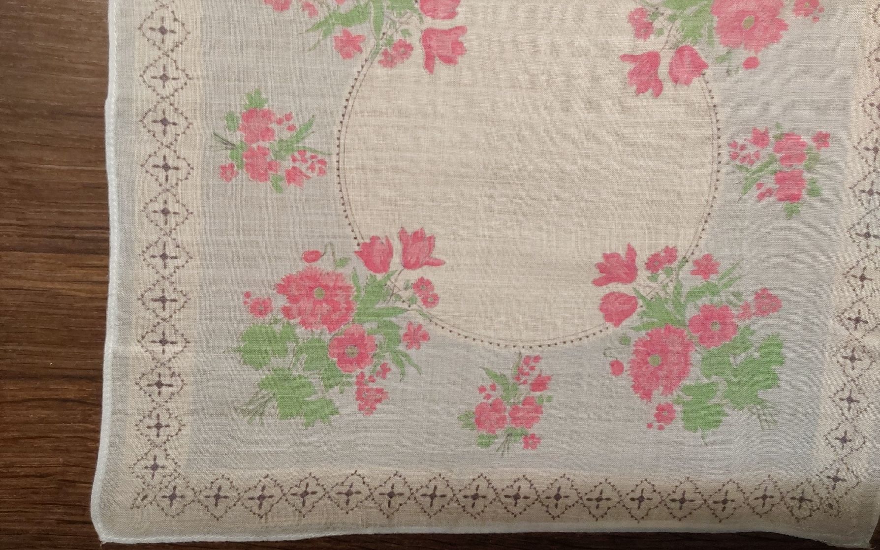 Autres vêtements & accessoires: Taschentuch Motiv Blumen – D'occasion à Köniz par scopello12 1