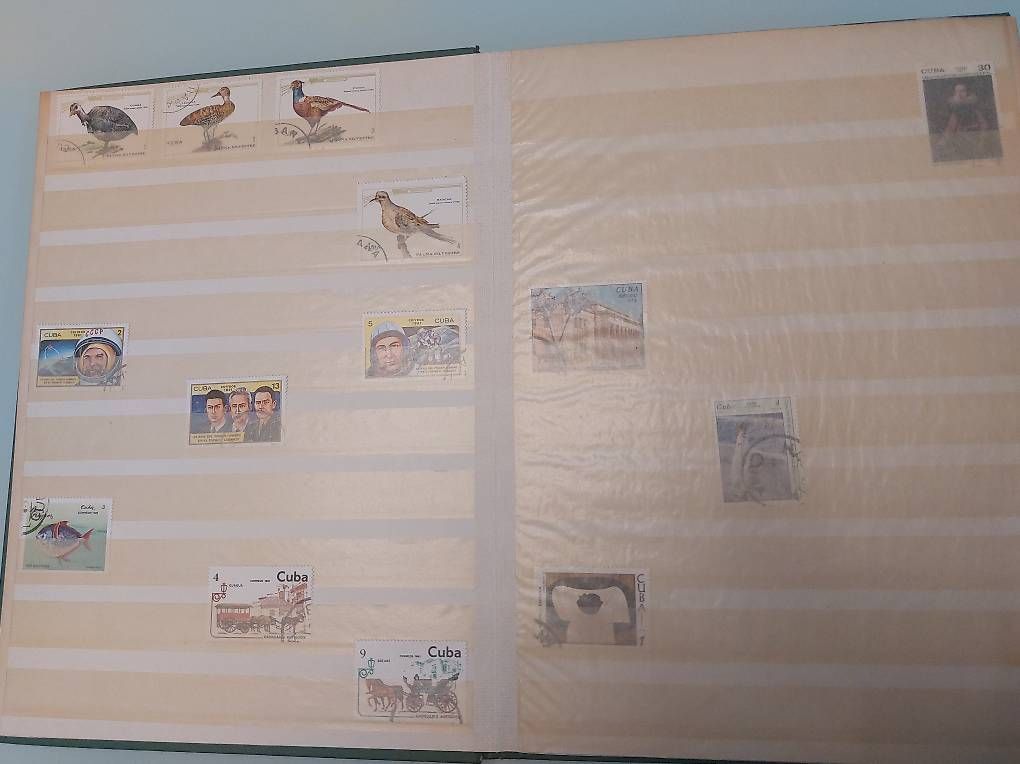 Tutti i francobolli: 1 Album de timbres de Cuba  – Usato da Martigny venduto da paquito60 4