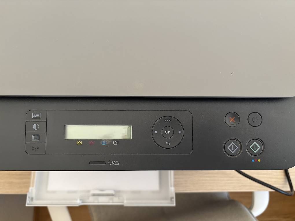 Hewlett Packard Stampanti: HP Laserdrucker farbig – Usato da Walliswil b.Wangen venduto da Tline70 2