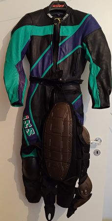!Wie NEU! IXS Damen Lederkombi Gr. 40 + Assault Protektoren
