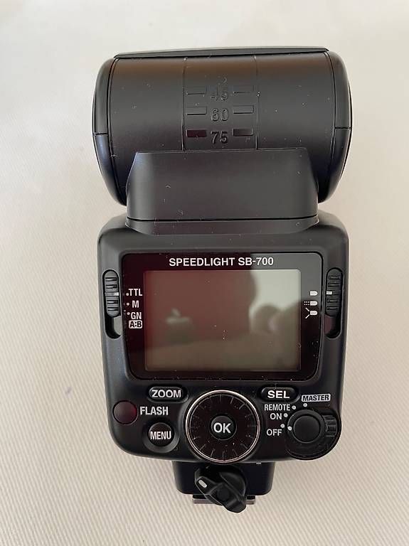 Nikon Flash: Nikon Speedlight SB-700 – Usato da Weiach venduto da Jippiich 3