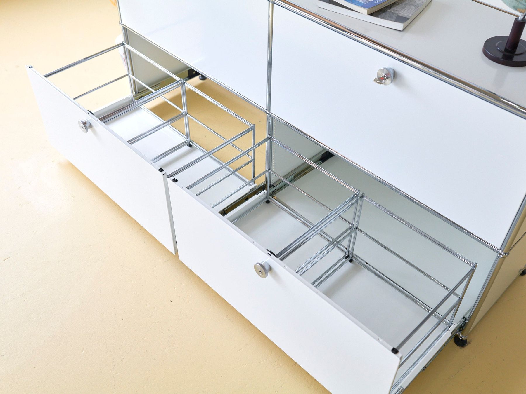 USM Cassettiere: USM Haller Sideboard | Weiss | Neuwertig – Usato da Meinisberg venduto da atelier_TILIJA 8