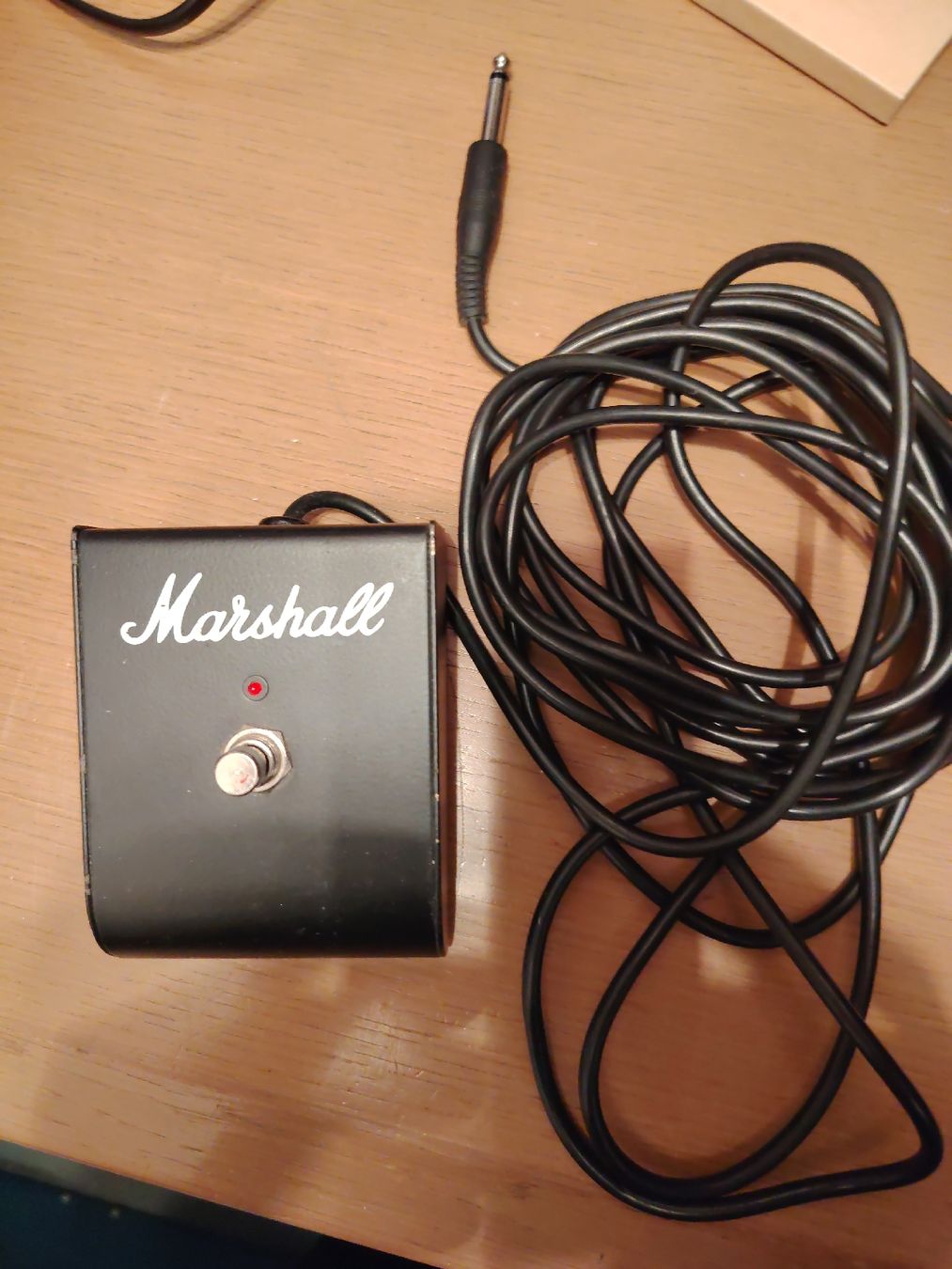 Marshall Amplificatori: Marshall Fussschalter gebraucht schwarz – Usato da Aesch BL venduto da Gebrauchtes_AeschBL 1