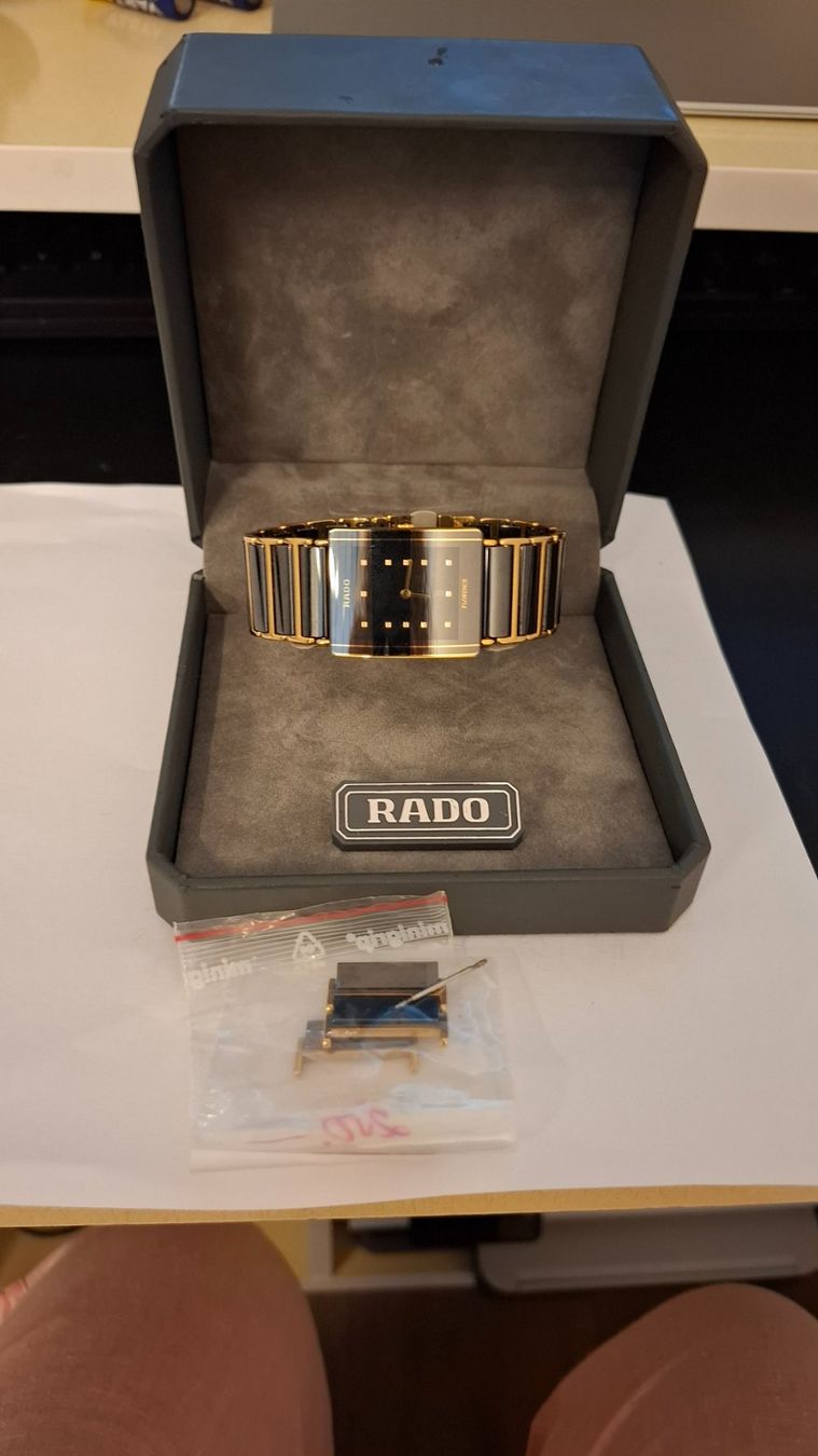 Rado Uhren: Rado Florence Armbanduhr – Gebraucht aus Horgen von horgenzh