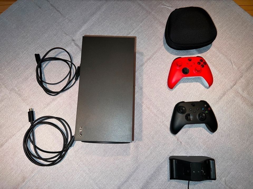 Xbox Series X mit Umfangreichem Zubehör | Kaufen auf Ricardo