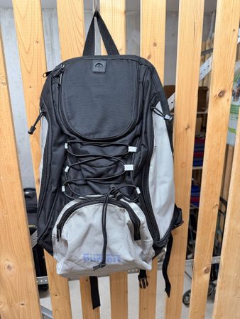 Praktischer Rucksack für den Alltag, neuwertig!