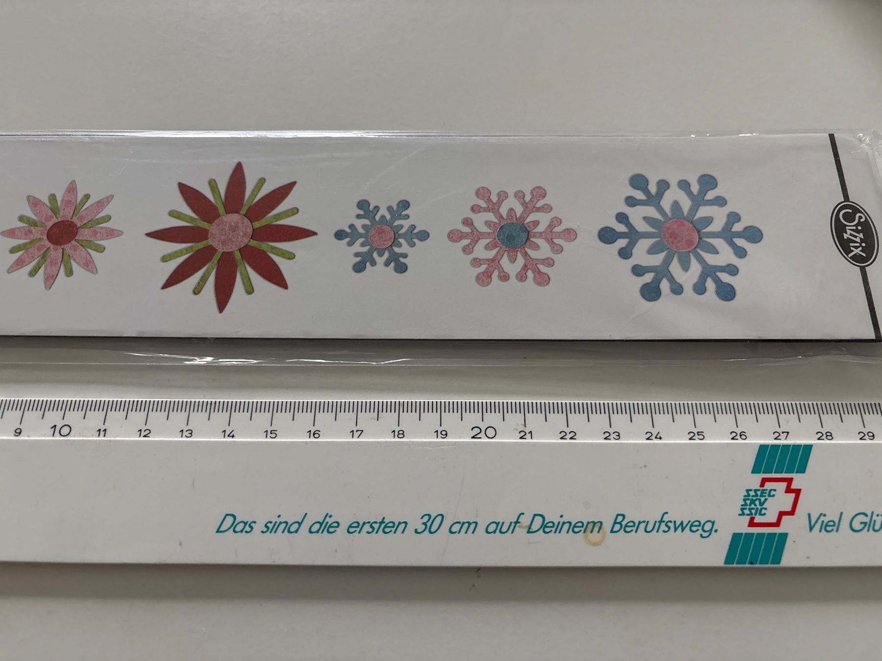 Sizzix Schablonen: Sizzix Stanzschablone Border  neu verpackt – Gebraucht aus Amriswil von SCHLOSSGEISTLI 1