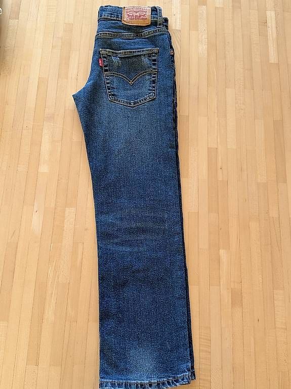 Pantaloni: Hose Jungs Levi's  501 Jeans original Grösse  140 – Usato da Buchs AG venduto da Cres3 2