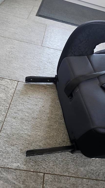 Sièges auto: Sitzerhöhung Junior Isofix – D'occasion à Uznach par Brandaoleao 4