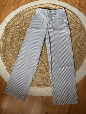 Pantalon H&M rayé blanc et bleu, taille 36