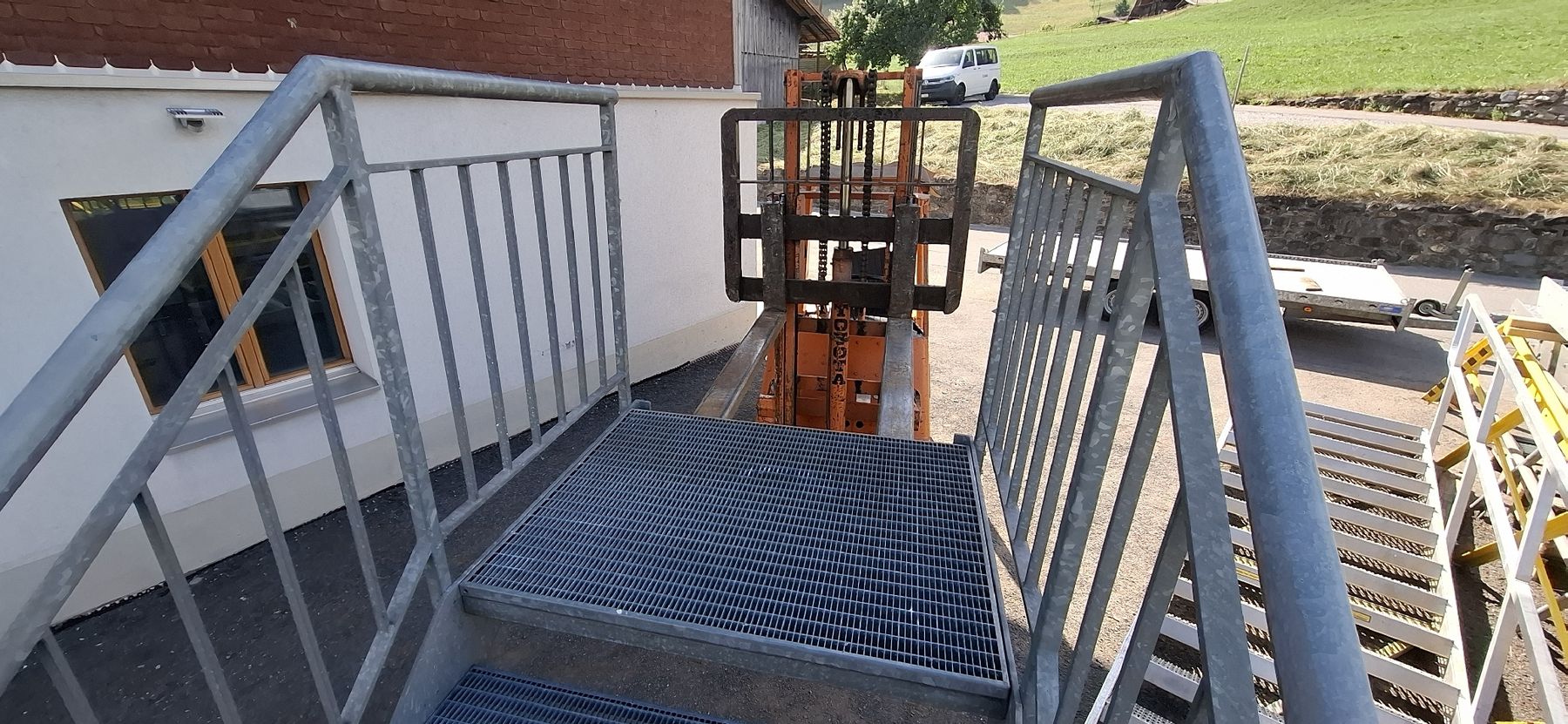 Scale: Treppe mit Geländer und Podest – Usato da Reichenbach i. K. venduto da Wskorpion 4