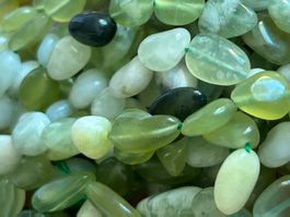 Strang echte Serpentin Jade Nuggets 6-8 mm
