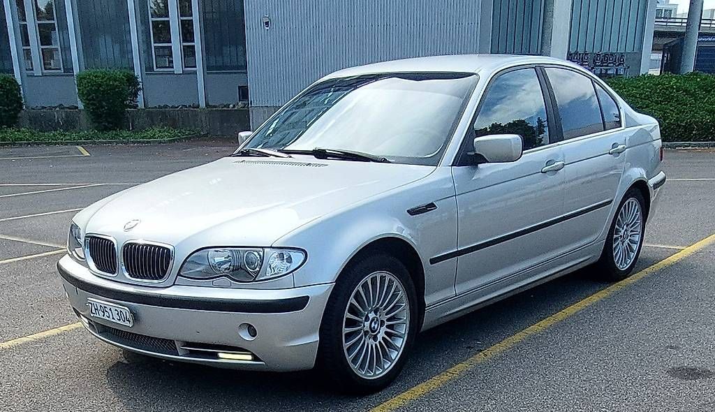 BMW Autos: BMW 330XI, MFK 5.2024 ab Platz – D'occasion à Bülach par Hakenbusch 1
