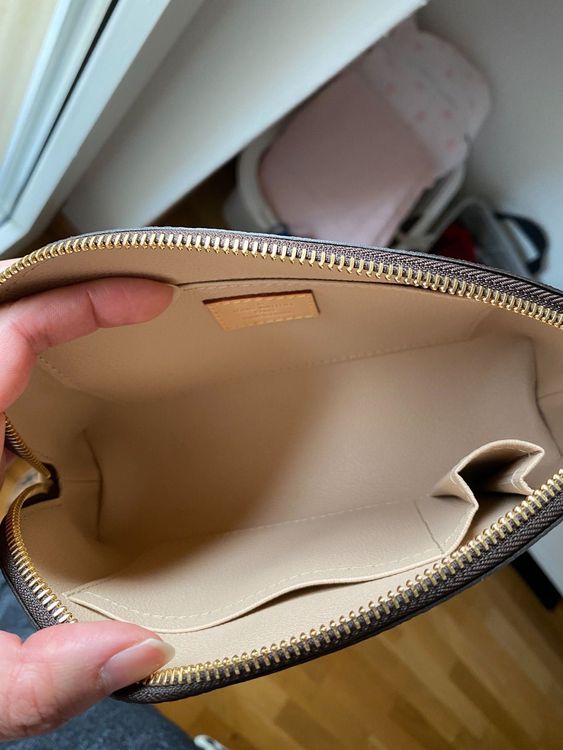 Louis Vuitton Pochette Cosmetique GM Acheter sur Ricardo