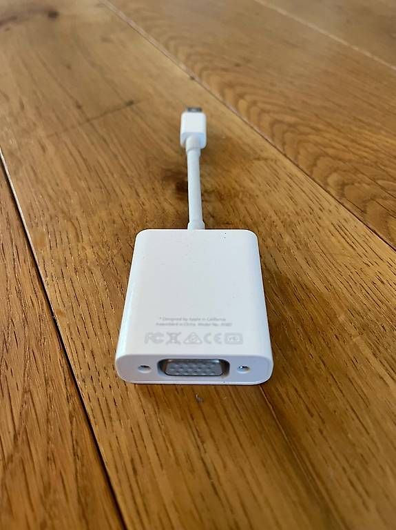 Apple Unità & Adattatore: Apple Thunderbolt - VGA Adapter – Usato da Kesswil venduto da WaveNomad 1