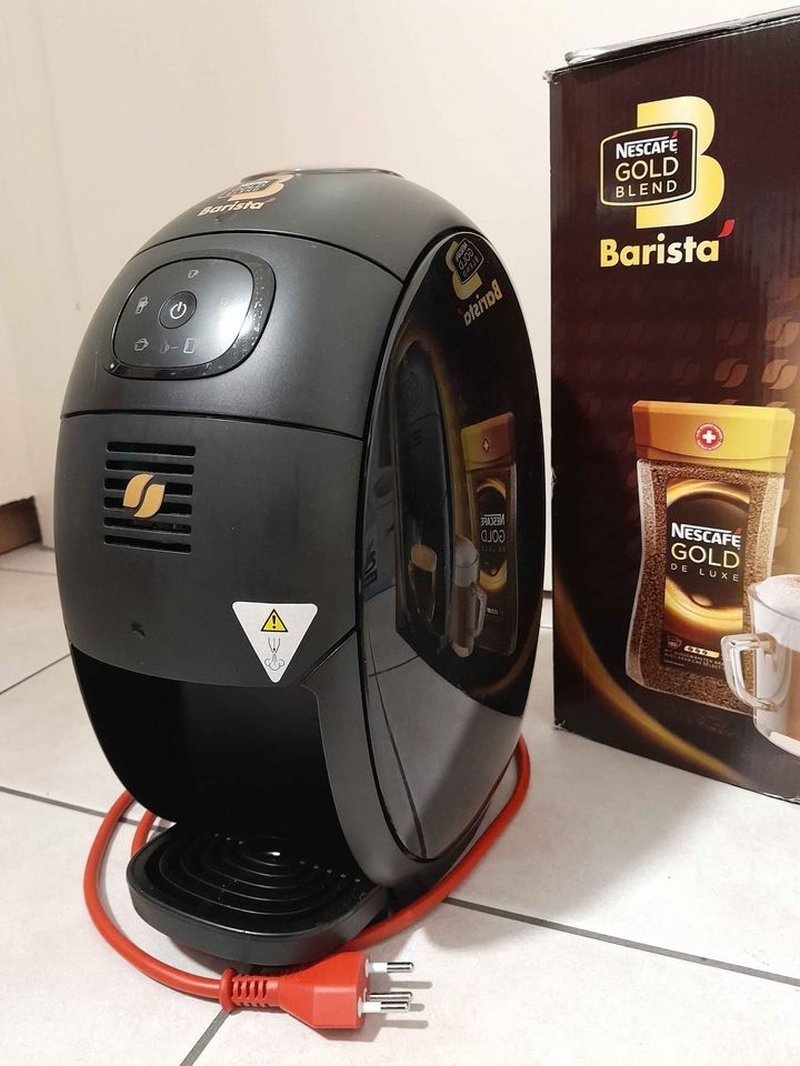 Nescafé Kaffeemaschinen & Espressomaschinen: Barista Nescafé Gold Blend – Gebraucht aus Bienne von