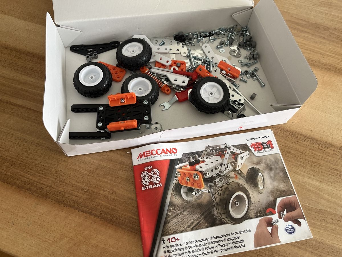Meccano Kit di costruzioni: Meccano Super Truck – Usato da Luzern venduto da Patrick_e 1