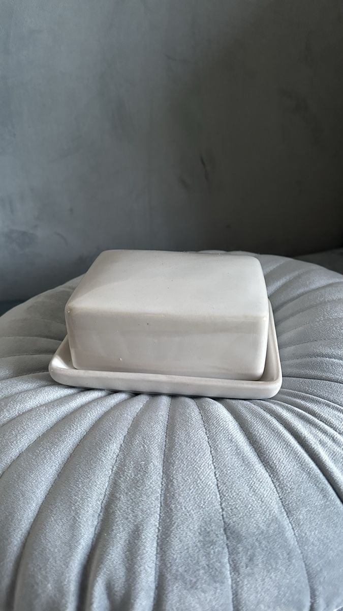 Sonstiges Geschirr: Beurrier en céramique – Neu und originalverpackt aus Biel/Bienne von lor_7yjm