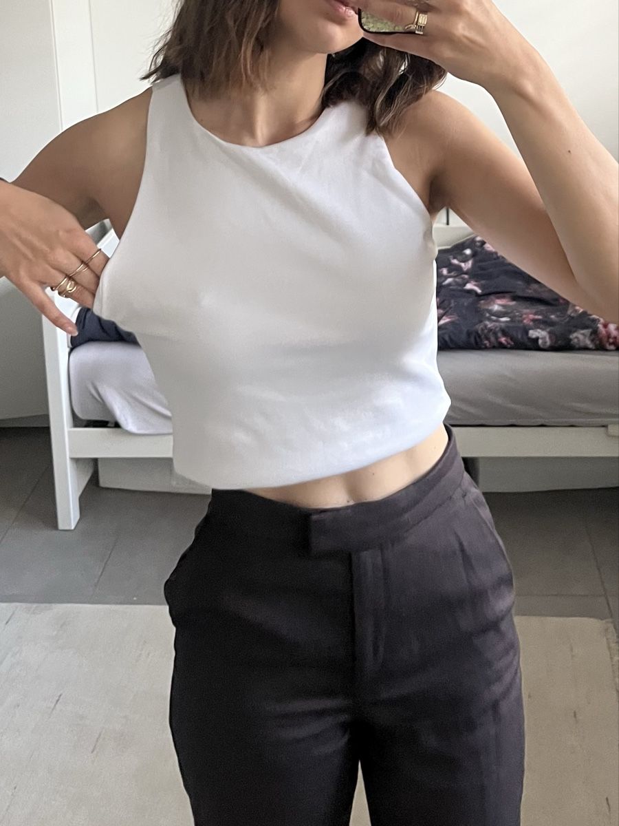 Zara Tops: Haut basic ZARA taille M – D'occasion à Aigle par sow_m7gm 4